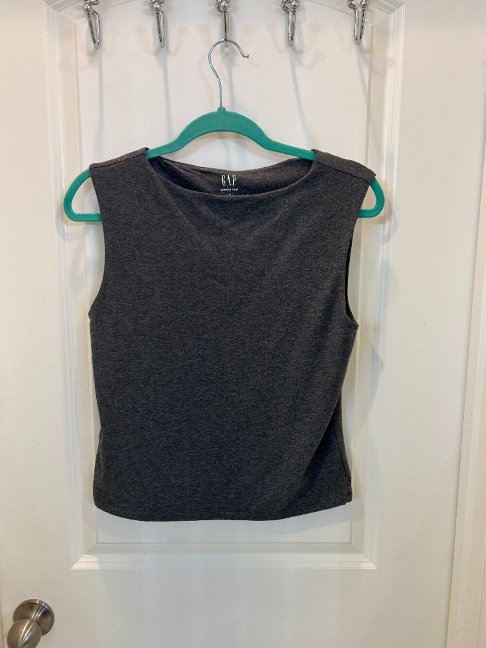 Gap Modern Boatneck Sleeveless Top - Charcoal Grey